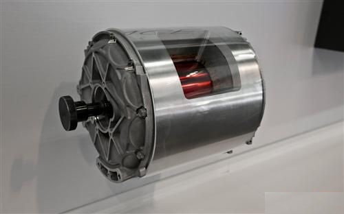 特斯拉用的是什么驅(qū)動電機(jī)？